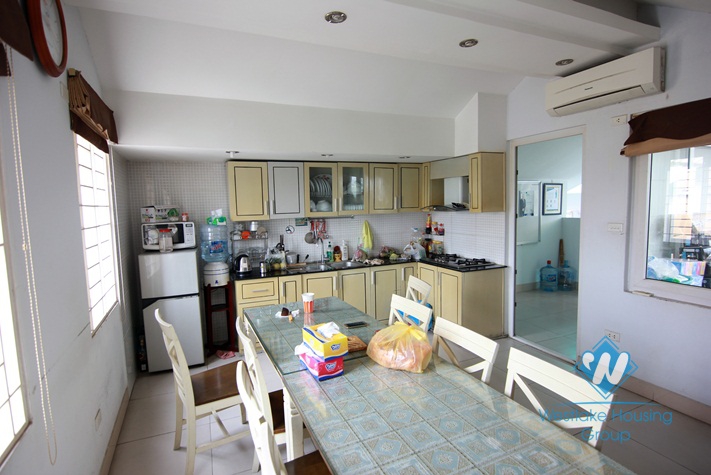 Beautiful House-office for rent in Tay Ho area, Ha Noi city 